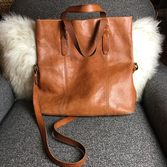 Madewell Handbags - Madewell Dylan convertible tote